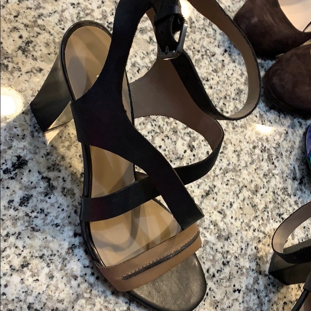 FRANCO SARTO BLK AND TAN SANDALS